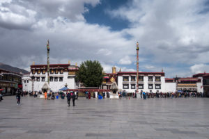 Der Jokhang Tempel in Lhasa von aussen