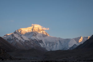 Der Mt. Everest bei Sonnenuntergang